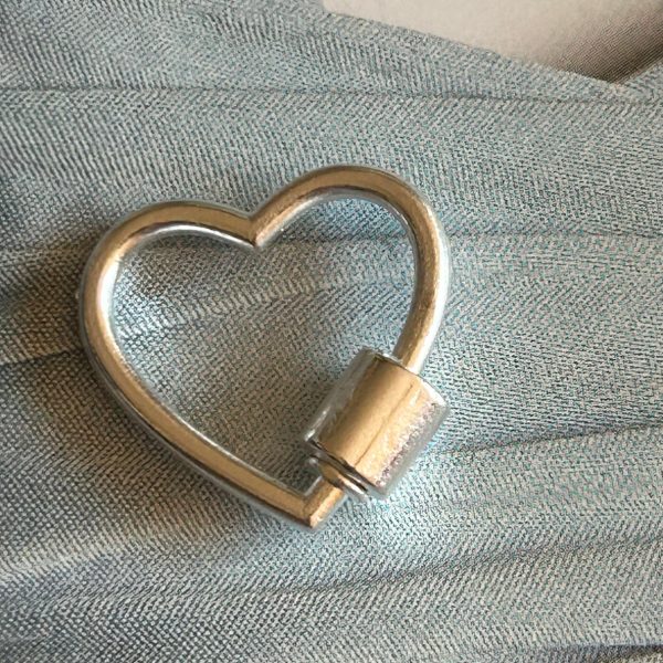 Broche Corazón Silver - Colección Brasil - 21 mm - 1 unidad