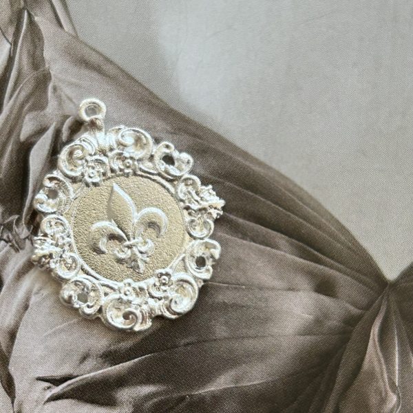 Pendant Amuleto Liz Silver - Colección Brasil - 30 mm - 1 unidad