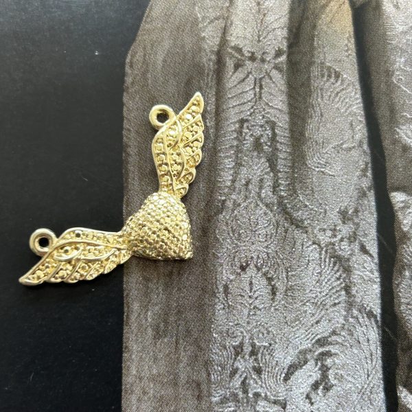 Pendant Corazón Alas Gold - Colección Brasil - 28 mm - 1 unidad