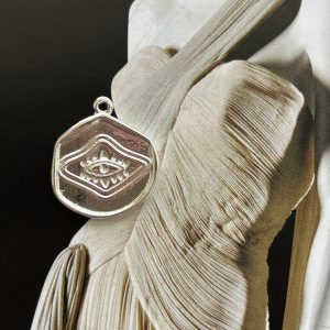 Pendant Medalla Ojo Griego Silver - Colección Brasil - 19 mm - 1 unidad