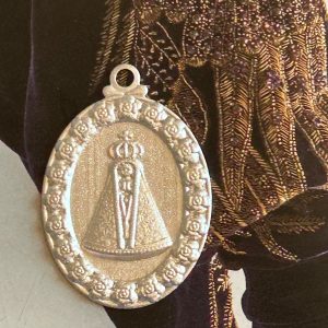 Pendant Virgen Silver Mate - Colección Brasil - 37 mm - 1 unidad