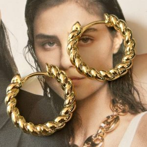 f47e240a-d08a-495b-a335-d4591cad373b Aro Charlotte - Colección Gold Addict - 20 mm - 1 par