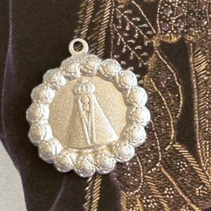 Pendant Virgencita Flores Silver Mate - Colección Brasil - 20 mm - 1 unidad