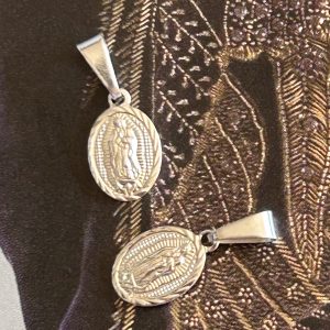 Pendant Religioso Virgencita Petit Silver - Colección Brasil - 10 mm - 1 unidad