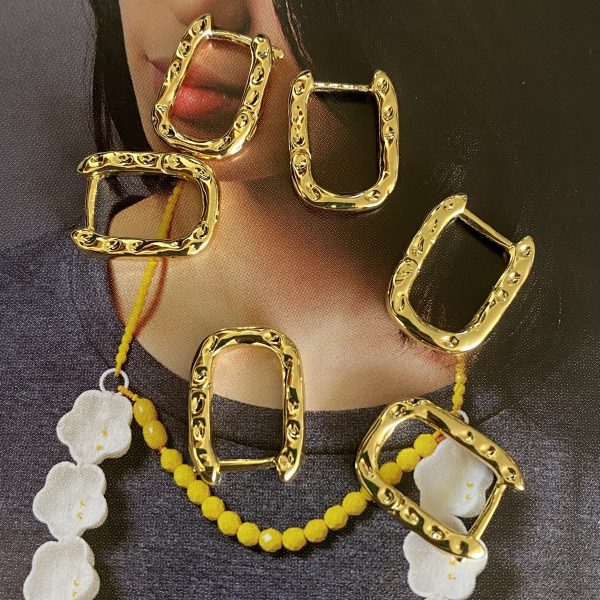 Aro Sophia Gold 1.6 cm Colección Gold Addict 1 Par