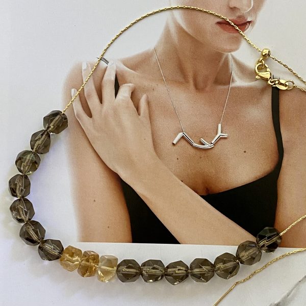 Collar Piedras Tres Citrinos Gold 50cm ajustable Colección Boutique