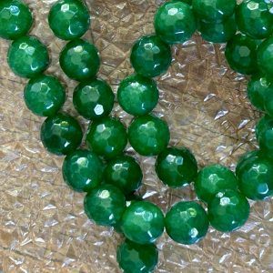 Piedra Jade Facetado Absolut Green 1 cm Tira 35 unidades aprox   Colección Texturas & Colores