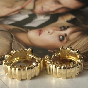 de52b660-eeb3-42fa-b66c-c1845384bee8 Aro Emanuela 1.3 cm Gold Colección Gold Addict
