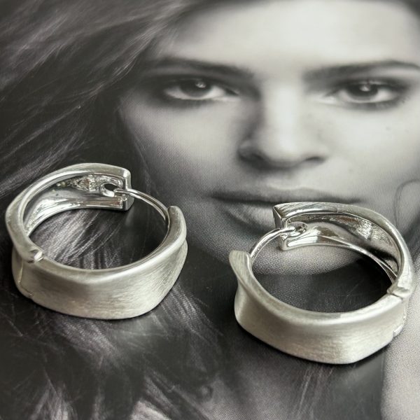 Aro Niza Silver 2 cm colección Gold Addict