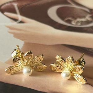 014c2097-326a-4541-ba36-7a84441f1961 Aro Petit Margarita Gold 1.8 cm Colección Gold Addict