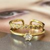 Anillo Endless Cristales Gold Ajustable Colección Gold Addict